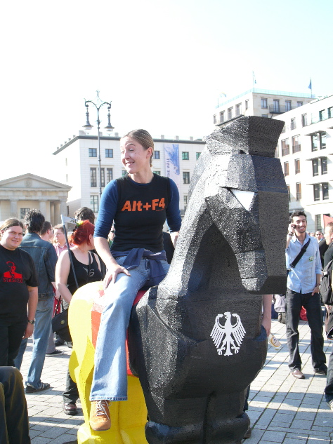bunt-ccc-ritt-auf-dem-bundestrojaner-foebudorg.jpg